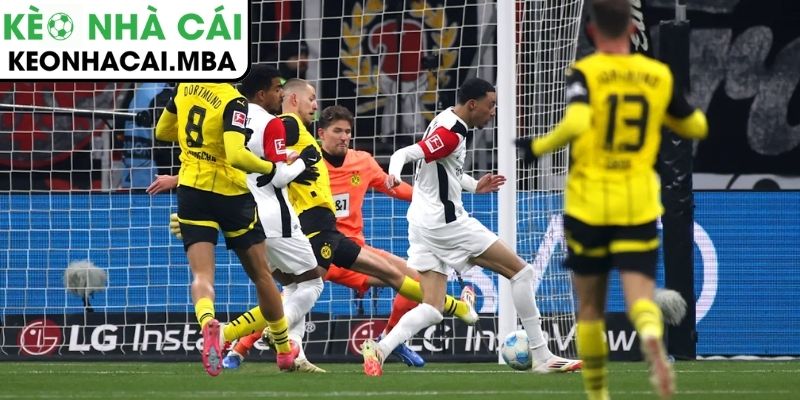 Soi Kèo Eintracht Frankfurt Vs Borussia Dortmund (02:30 10/01, Bundesliga) 4 Thông tin lực lượng Eintracht Frankfurt vs Borussia Dortmund (02:30 10/01, Bundesliga)