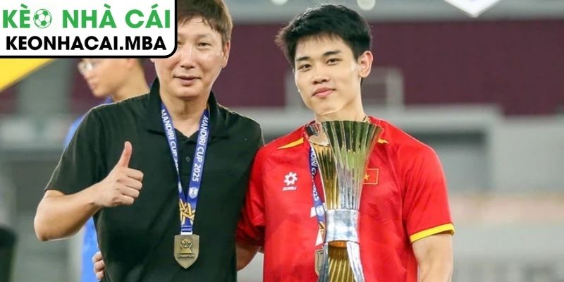 U23 Việt Nam quyết sửa sai hậu SEA Games, Lý Đức đặt niềm tin Đình Bắc chinh phục Quả bóng Vàng 2 U23 Việt Nam quyết sửa sai hậu SEA Games: Nhìn thẳng hạn chế để làm lại từ đầu