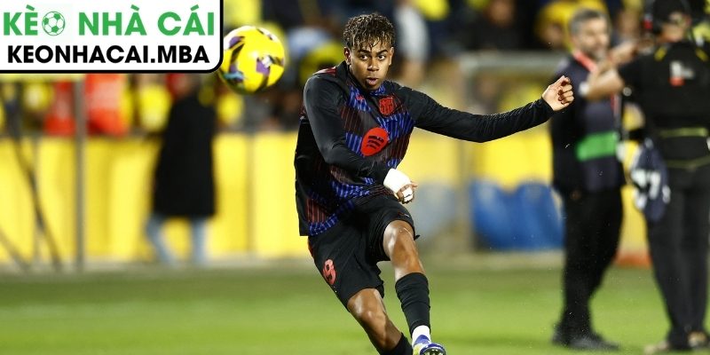Mbappe và Yamal liên tiếp phá kỷ lục: Champions League hé lộ nghịch lý của hai ngôi sao số 10 2 Yamal bùng nổ tuổi 18, phá kỷ lục