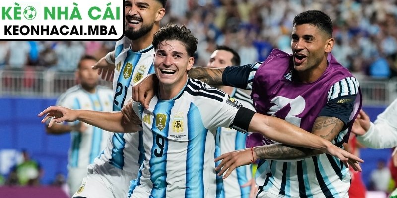 Tương lai đội tuyển Argentina hậu World Cup: Tre già măng mọc, ai đủ sức kế vị Messi? 3 Những gương mặt triển vọng gánh vác hàng công Albiceleste